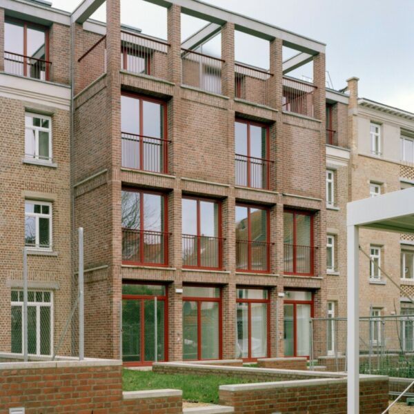 © Severin Malaud Rénovation profonde d'un ensemble de logements sociaux à Ixelles
